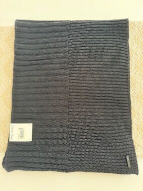 Calvin Klein NWT Unisex Black Wool Blend Knit Muffler Scarf